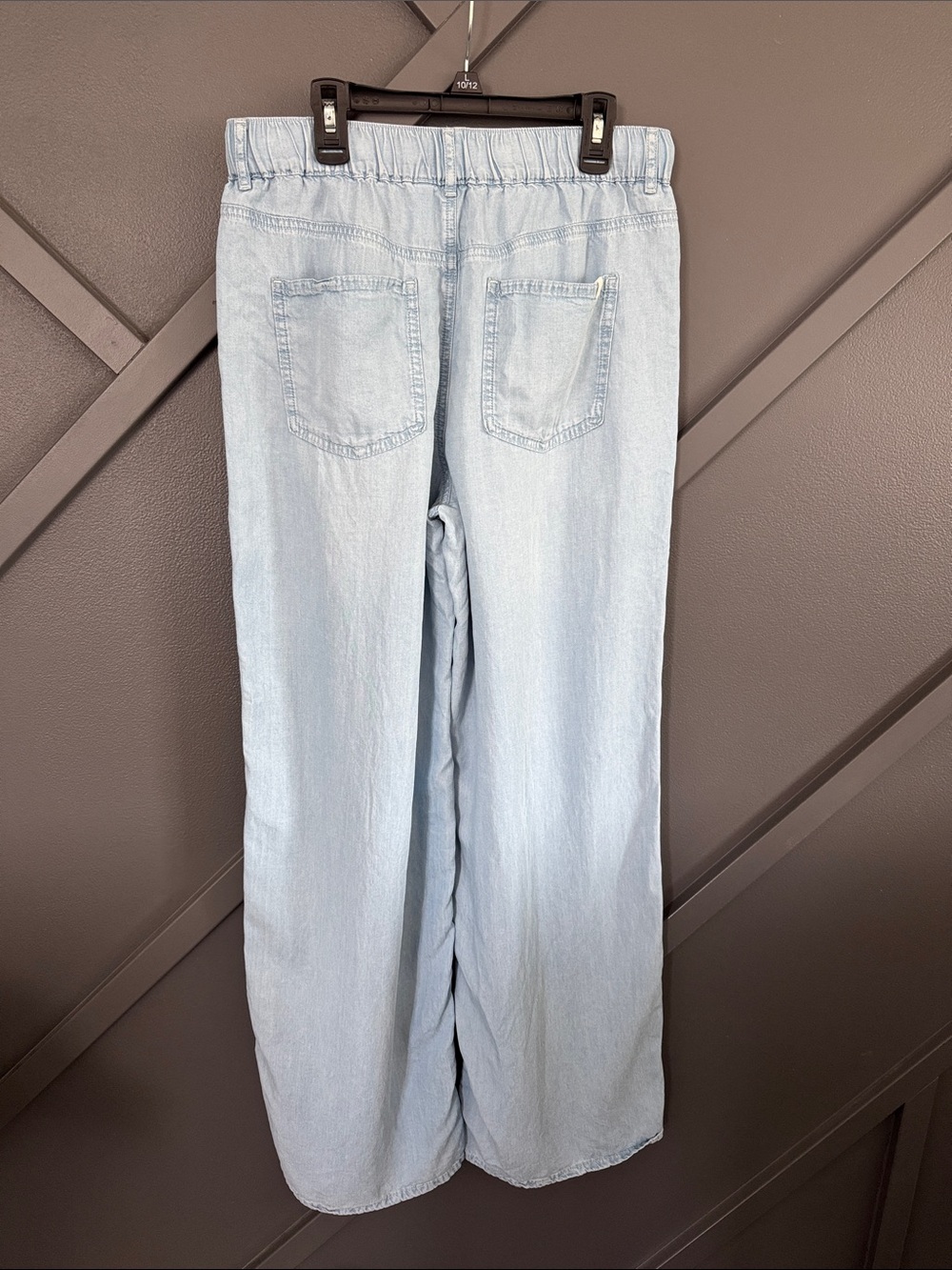 Halara chambray Wide-Leg Drawstring Bottoms - Picture 2 of 6